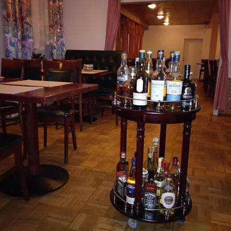 & Restaurant Zum Adlersberg 3*