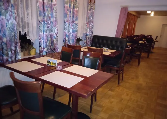 & Restaurant Zum Adlersberg